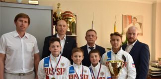 Михаил Богаратов встретился с медалистами международных соревнований по сётокан