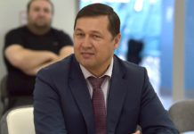 Сегодня свой 55-летний юбилей отмечает директор республиканской школы хоккея Олег Салтыков