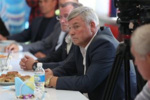 Олег Николаев встретился с ветеранами хоккейного клуба «Сокол» 1 hd 8v8a5439 Олег Николаев встретился с ветеранами хоккейного клуба «Сокол»