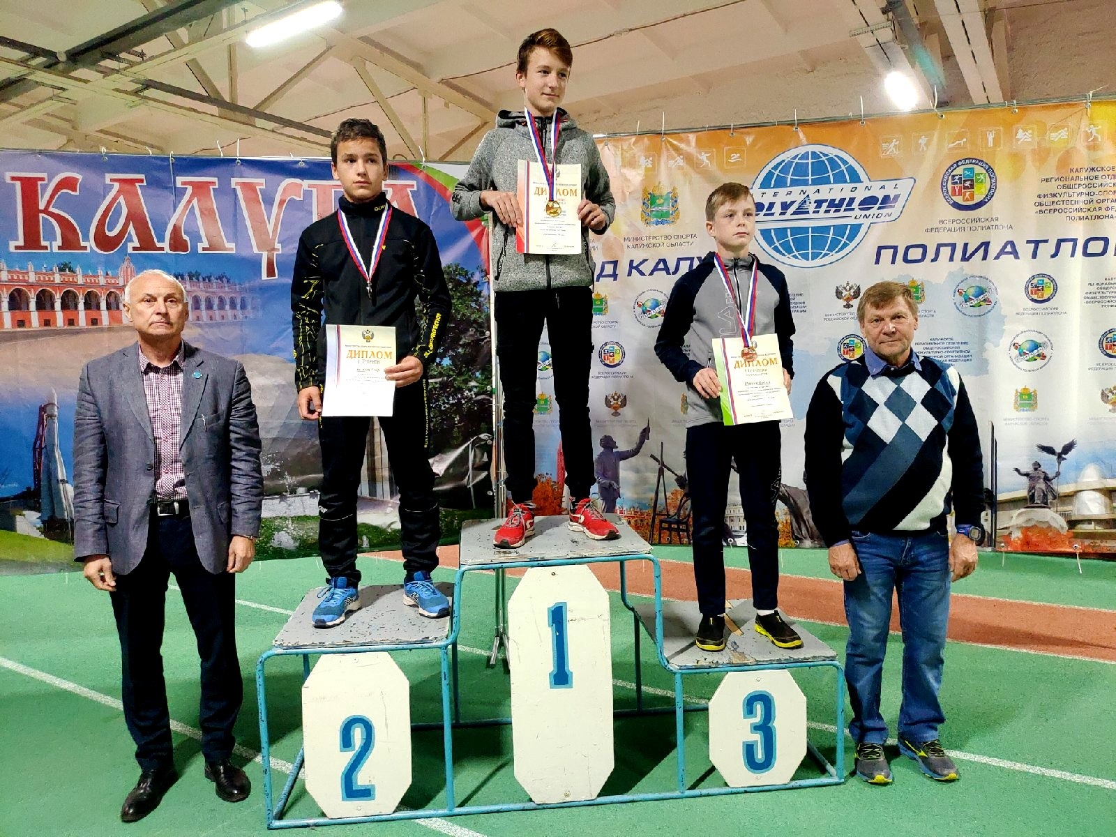 Полиатлонист Вадим Иванов выиграл «бронзу» первенства России! 2 3 Полиатлонист Вадим Иванов выиграл «бронзу» первенства России!