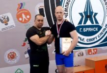Никита Линик – двукратный серебряный призер чемпионата России по пауэрлифтингу среди слепых