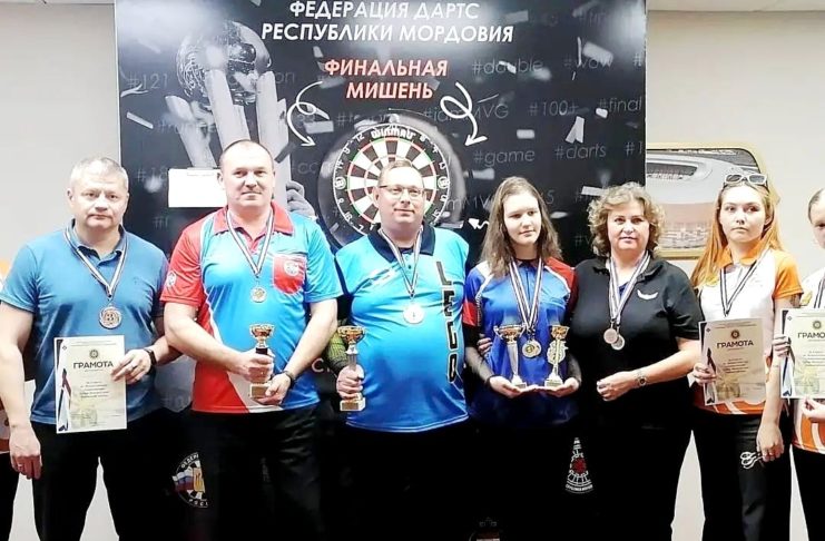 Сергей Легошин выиграл «золото» и «бронзу» Всероссийского турнира по дартс