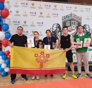 I4xA4dCP bM «Самый сильный на селе»