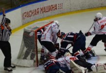 Уступая 0:4 саратовскому «Кристаллу», МХК «Сокол» сокращает счет до минимума и все же проигрывает