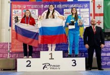 Алина Алексеева выиграла Кубок мира по мас-рестлингу