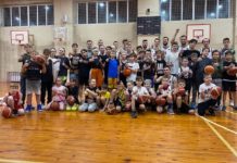 «Чебоксарские ястребы» дали мастер-класс юным коллегам по оранжевому мячу