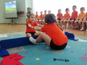 cBnY15sItyU Мастер-класс по мас-рестлингу среди малышей ДОУ "Дубравушка"
