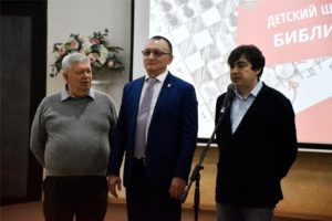 hd dsc 0338 Исполнительный директор Федерации шахмат России Марк Глуховский и министр спорта Василий Петров дали старт шахматному фестивалю «БИБЛИОCHESS»