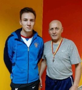 Тимур Карамов- бронзовый призер юниорского Кубка мира по конькобежному спорту 1 u6xoGzvSE6A Тимур Карамов- бронзовый призер юниорского Кубка мира по конькобежному спорту