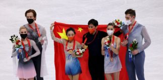 Тарасова и Морозов завоевали серебро в соревнованиях спортивных пар на ОИ-2022