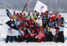 Россия впервые за 50 лет выиграла женскую и мужскую лыжные эстафеты на Олимпийских играх