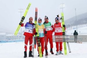 Россия впервые за 50 лет выиграла женскую и мужскую лыжные эстафеты на Олимпийских играх 1 dpfBliV3wOM Россия впервые за 50 лет выиграла женскую и мужскую лыжные эстафеты на Олимпийских играх