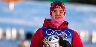 Наталья Непряева — серебряный призёр Олимпийских игр в скиатлоне