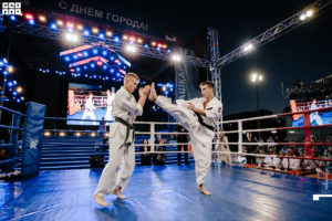 Кикбоксинг. Кубок чемпионов 15 КРАСНАЯ ПЛОЩАДЬ Dergunov 19 августа 103 Министр спорта Чувашии Василий Петров: «Профессиональный турнир «Кубок чемпионов» - украшение программы празднования Дня города Чебоксары»