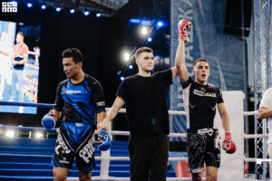 Кикбоксинг. Кубок чемпионов 15 КРАСНАЯ ПЛОЩАДЬ Dergunov 19 августа 89 Министр спорта Чувашии Василий Петров: «Профессиональный турнир «Кубок чемпионов» - украшение программы празднования Дня города Чебоксары»
