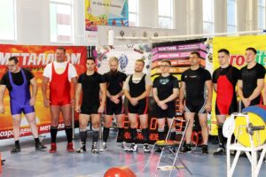 hd oyzm9azfuoe Разыграны награды чемпионата и первенства Чувашии по пауэрлифтингу