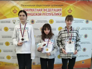 004 ИТОГИ городского турнира по быстрым шахматам на призы главы администрации города Чебоксары Д. В. СПИРИНА