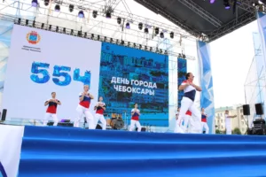 Легендарная «Зарядка со звездой» собрала более 5000 человек! 6 iD29LYPKgukyxKD069D37JpsQWyzDPaF Легендарная «Зарядка со звездой» собрала более 5000 человек!