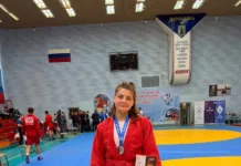 «Серебро» всероссийского турнира по самбо завоевала тренер СШ «Спартак»