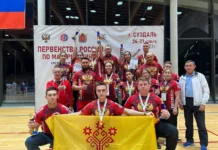 Коллекция медалей по мас-рестлингу из Суздаля