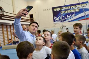 OMnNbEpPPr0eGH2MDzuds2nzrlnJWkIn Министр спорта Чувашии Василий Петров провел рабочую встречу с олимпийским чемпионом Никитой Нагорным